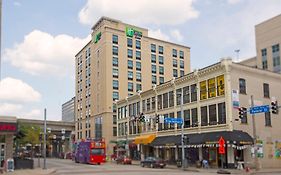 Holiday Inn Express & Suites Pittsburgh North Shore By Ihg